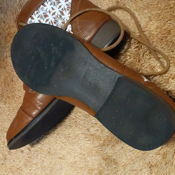 Boots - Picture 2 of 5